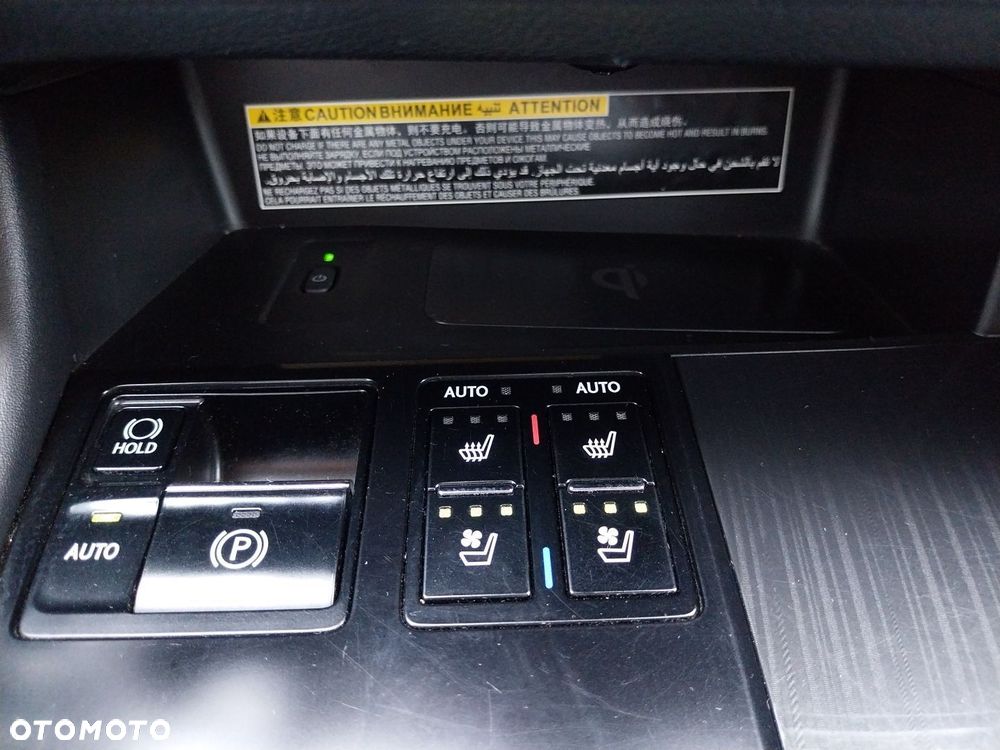 Lexus RX - 30
