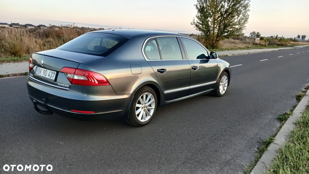 Skoda Superb 1.6 TDI GreenLine - 4