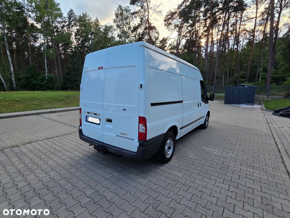Ford Transit - 17