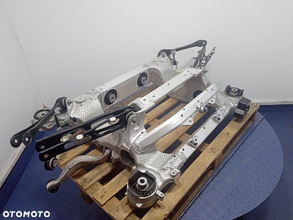BMW I5 M60 G60 23-  M60 XDRIVE 601KM BELKA ZAWIESZENIA TYŁ 9504302 - 3