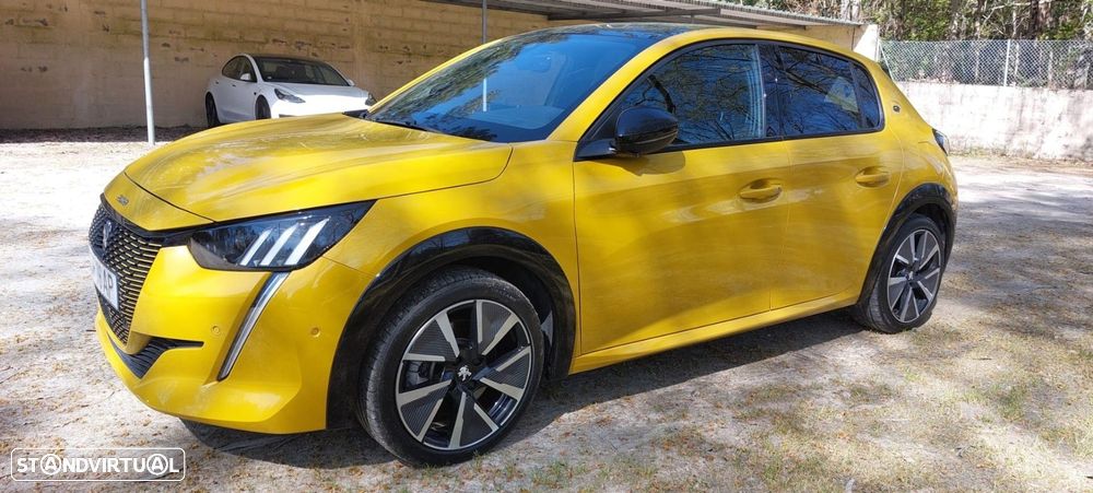 Peugeot e-208 50 kWh GT Line - 4