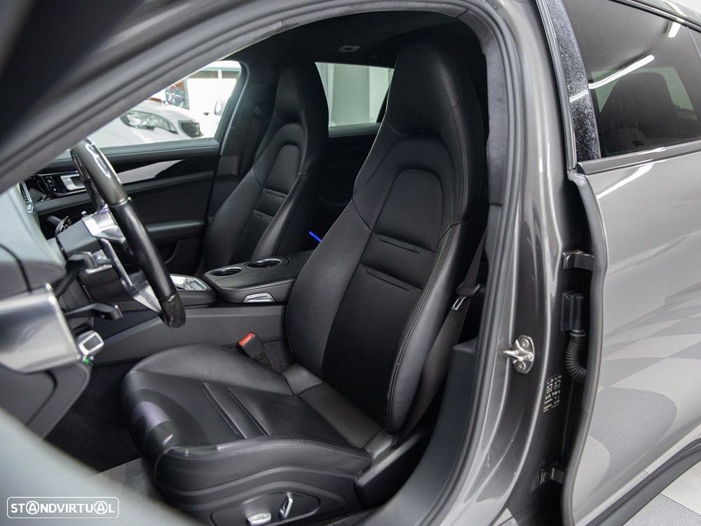 Porsche Panamera Sport Turismo 4 E-Hybrid - 9