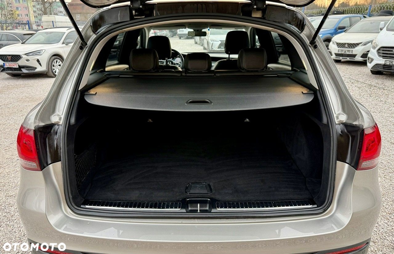 Mercedes-Benz GLC 220 d 4Matic 9G-TRONIC Exclusive - 39