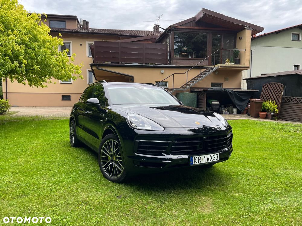 Porsche Cayenne E-Hybrid - 1