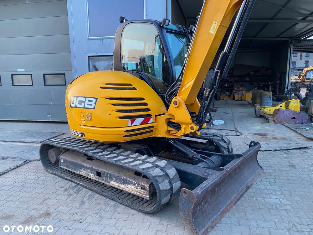 JCB 8085 ZTS, 2 ŁYŻKI, KRÓTKI TYŁ, Z NIEMIEC, WSZYSTKIE LINIE HYDRAULICZNE, - 9