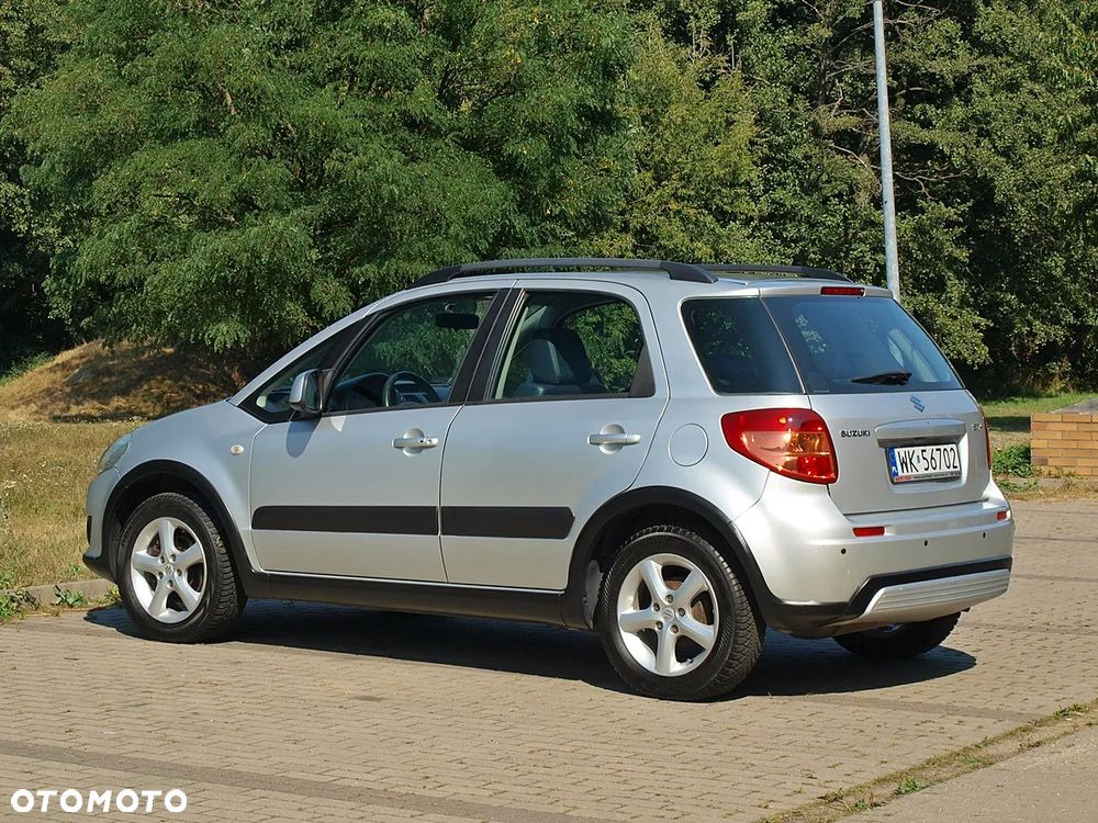 Suzuki SX4 1.6 GS / Premium - 8