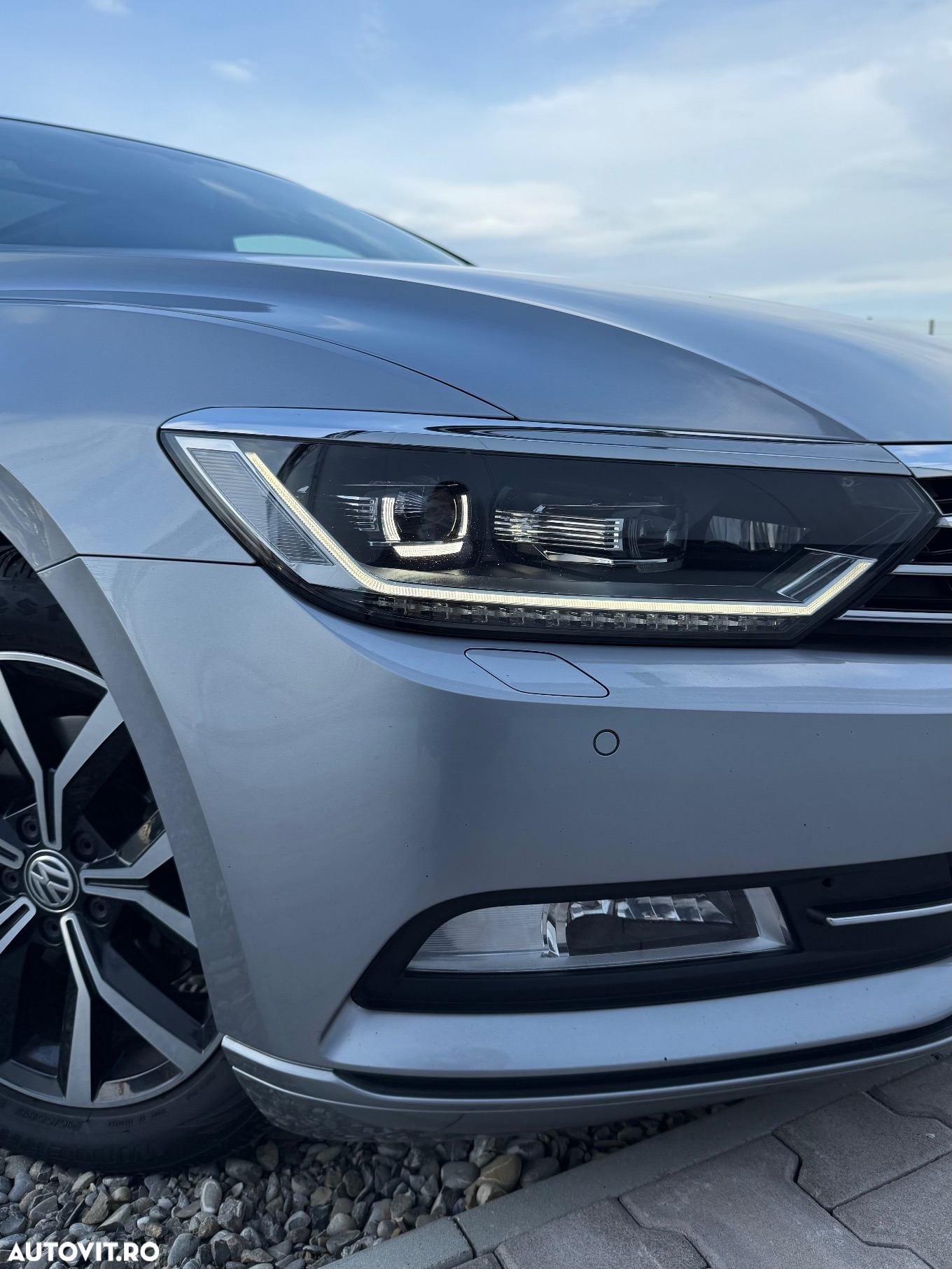 Volkswagen Passat Variant 2.0 TDI DSG Comfortline - 11