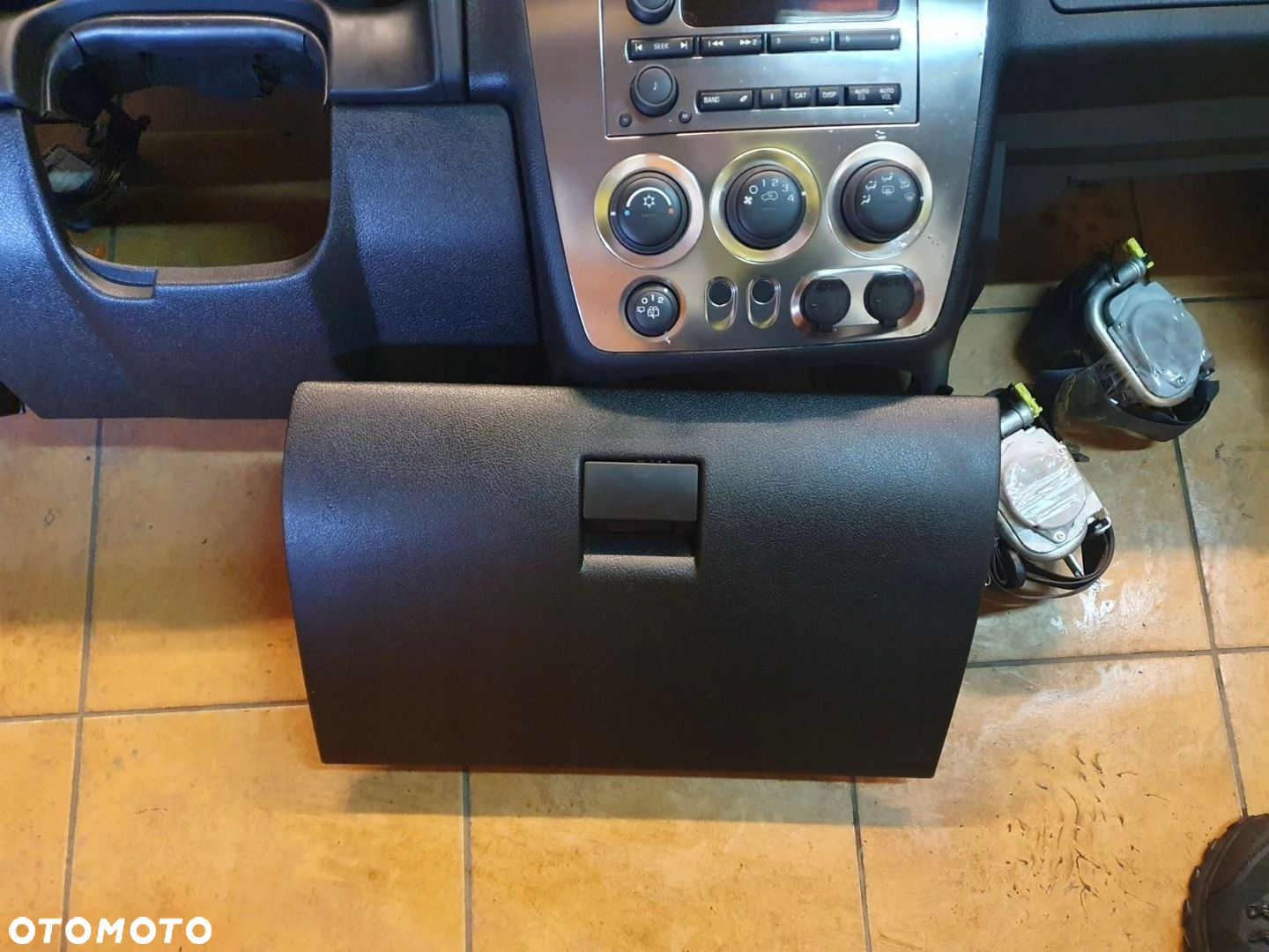 DESKA KONSOLA PASY AIRBAG HUMMER H3 - 5
