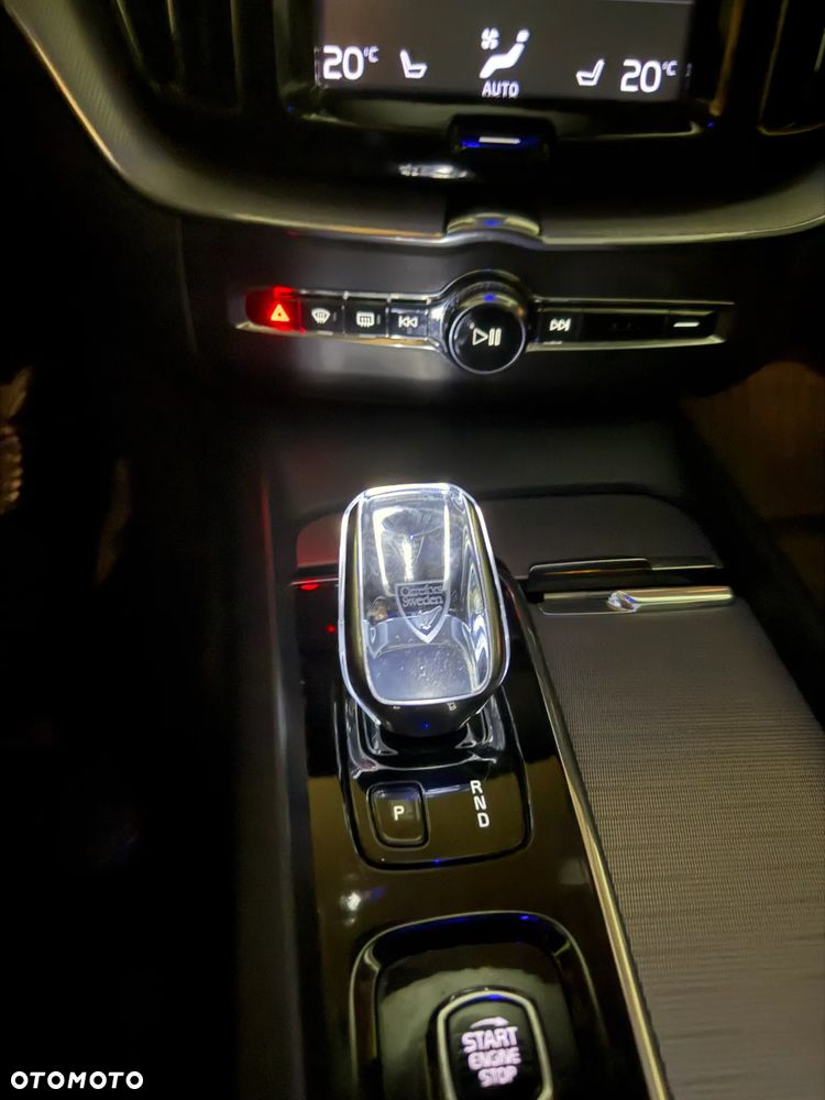 Volvo XC 60 B4 D Inscription - 8
