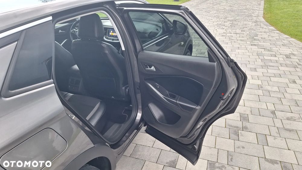 Opel Grandland X 1.2 Start/Stop Color Line - 27