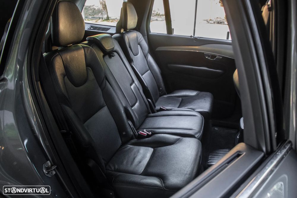 Volvo XC 90 T8 AWD Twin Engine Geartronic Momentum - 29