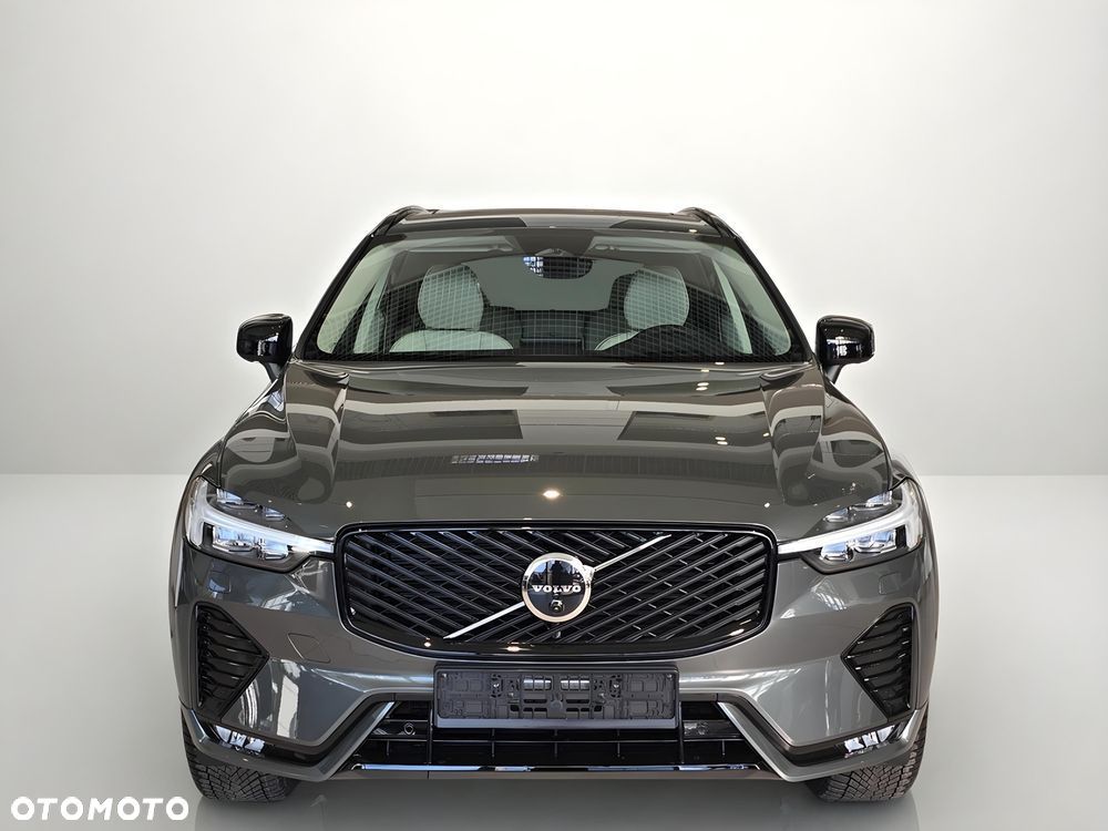 Volvo XC 60 B5 B AWD Ultra Dark - 2