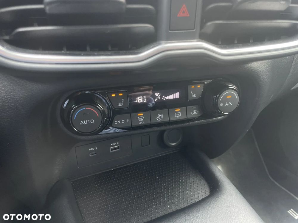 Nissan Juke 1.0 DIG-T Acenta - 24