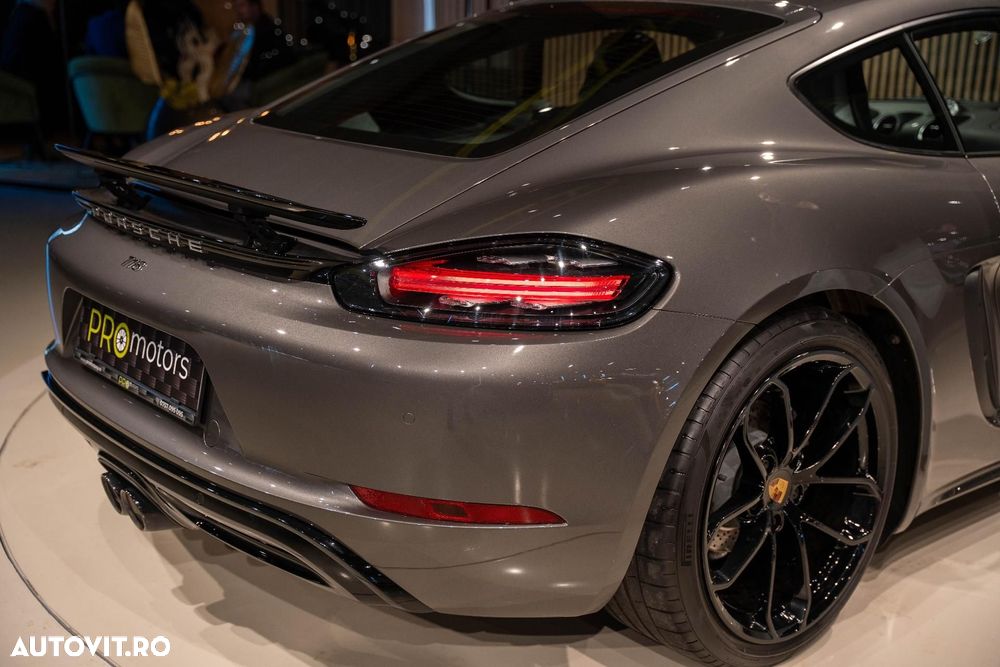Porsche Cayman 718 PDK - 13