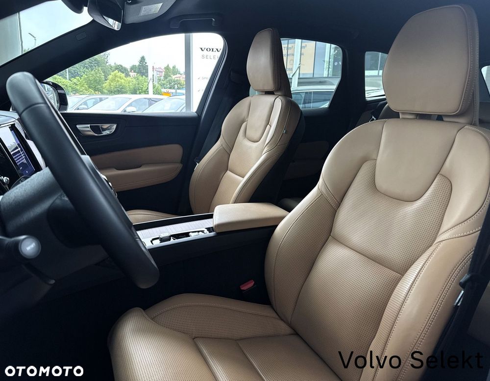 Volvo XC 60 - 21