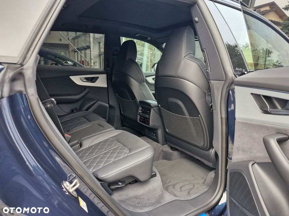Audi Q8 - 24