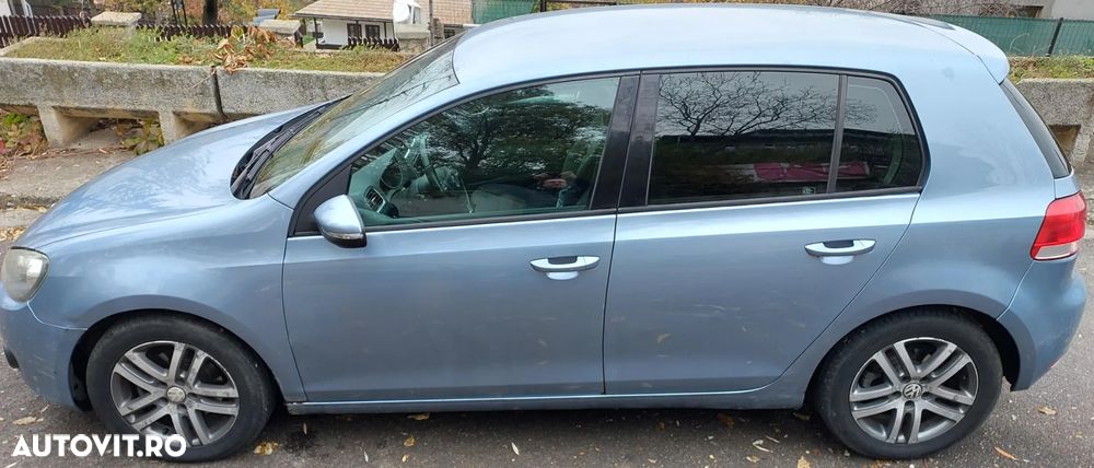 Volkswagen Golf - 2
