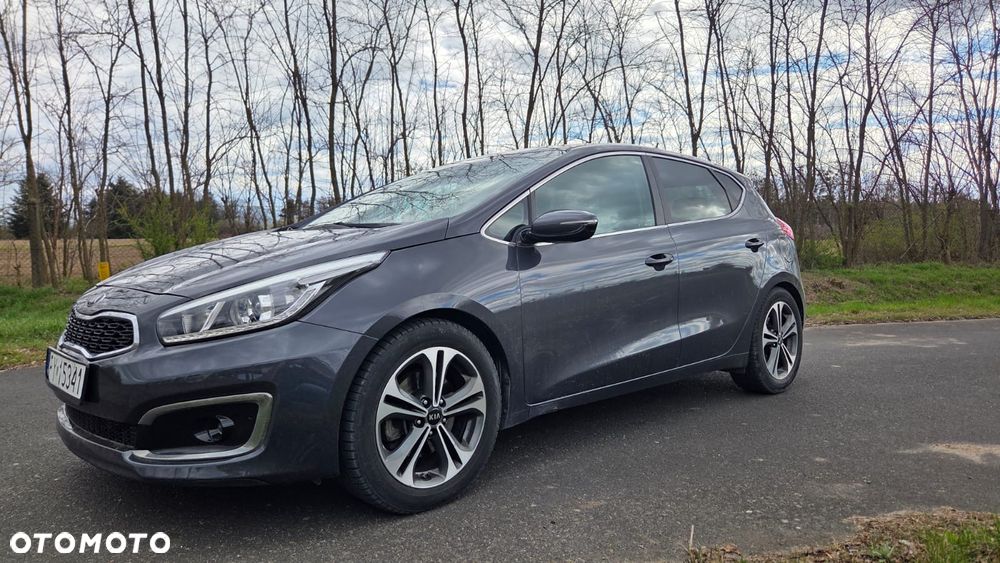 Kia Ceed 1.6 CRDi 136 DCT ISG Platinum Edition - 3