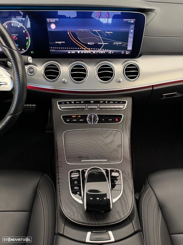 Mercedes-Benz E 300 de 4Matic 9G-TRONIC AMG Line - 19