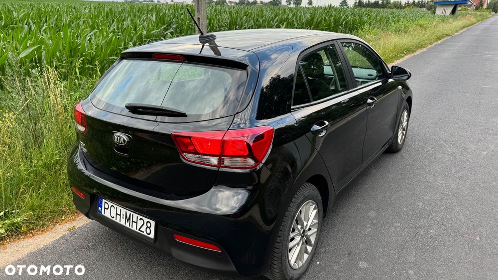 Kia Rio - 5