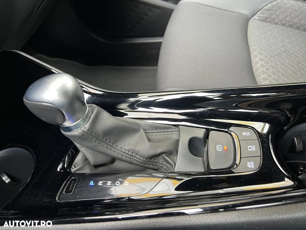 Toyota C-HR 1.8 HSD 122 CP 4x2 CVT Cult - 32