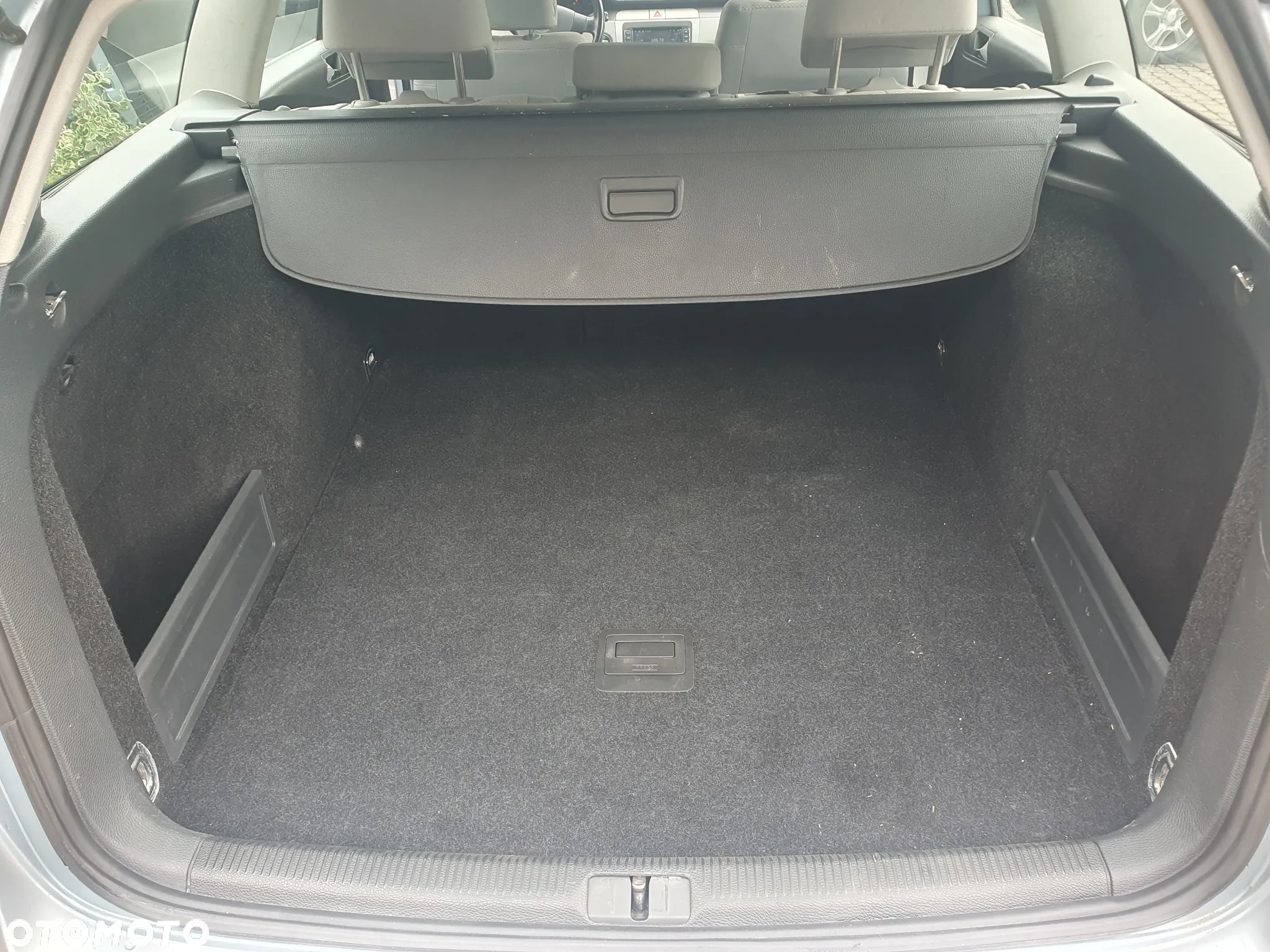 Volkswagen Passat 2.0 FSI Comfortline - 13