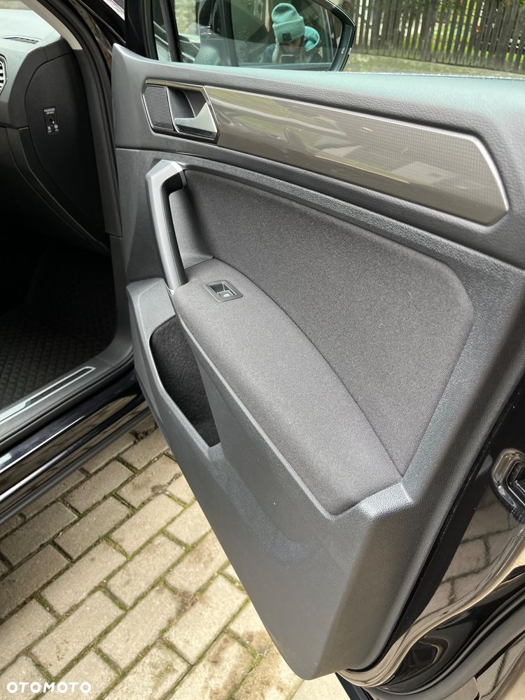 Volkswagen Tiguan - 7