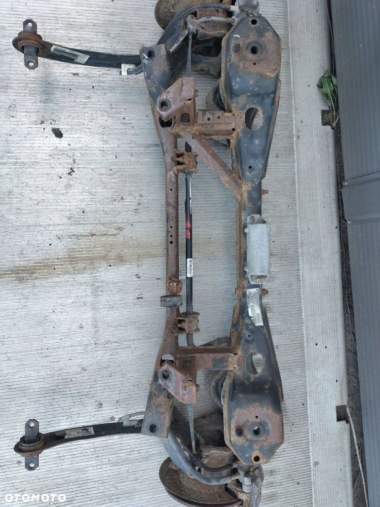 KOMPLETNE ZAWIESZENIE BELKA SANKI TYŁ VOLVO S40 II 04-07r - 2