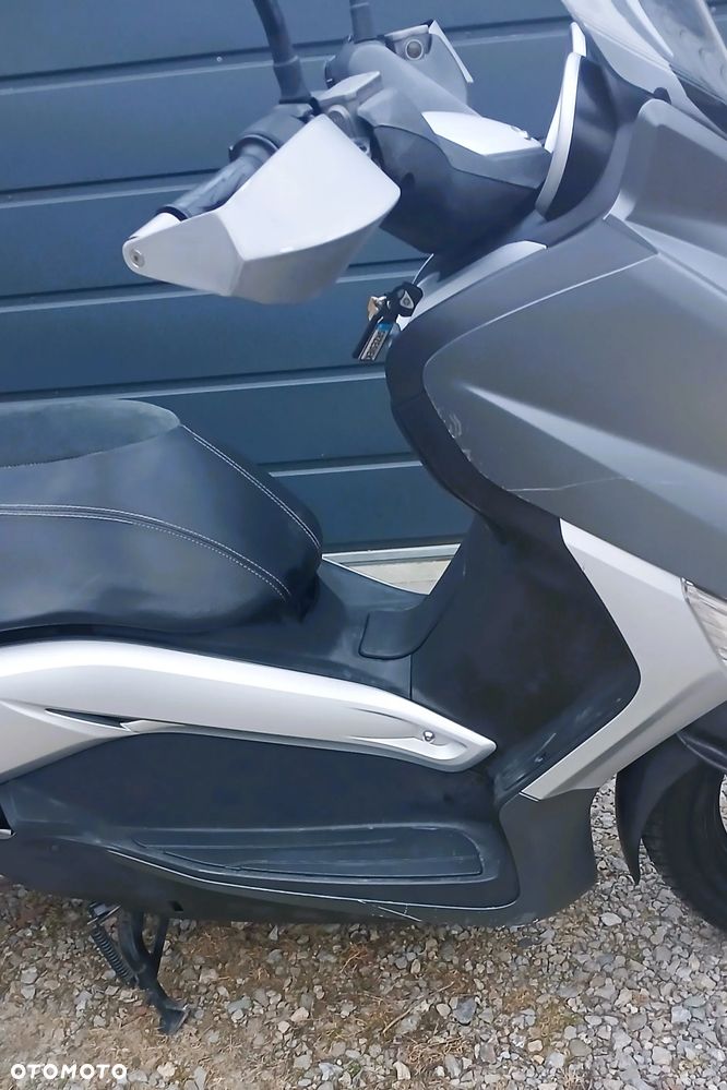 Yamaha X-max - 10