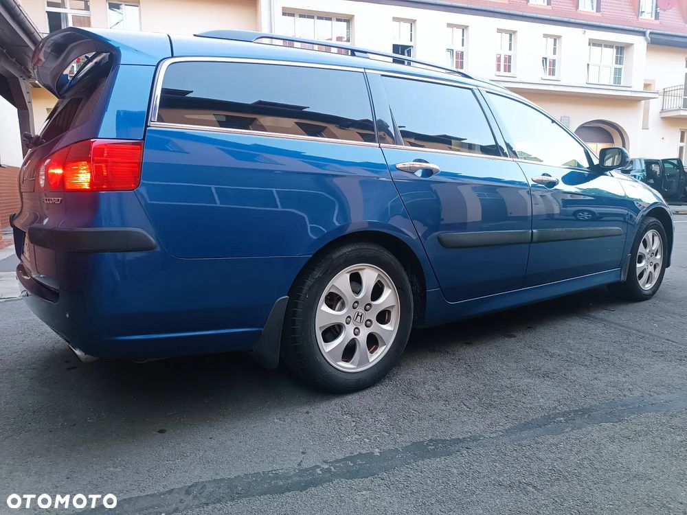 Honda Accord 2.0 i Executive - 9