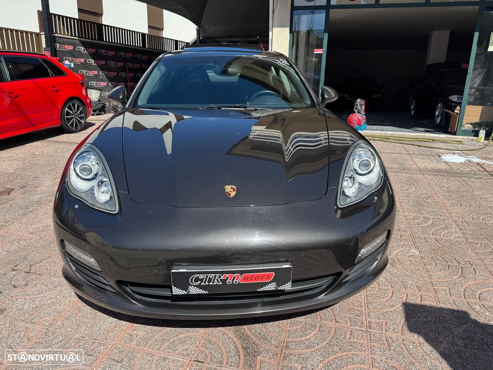Porsche Panamera Platinum Edition - 3