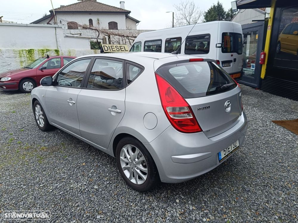 Hyundai i30 1.6 CRDI Classic - 13