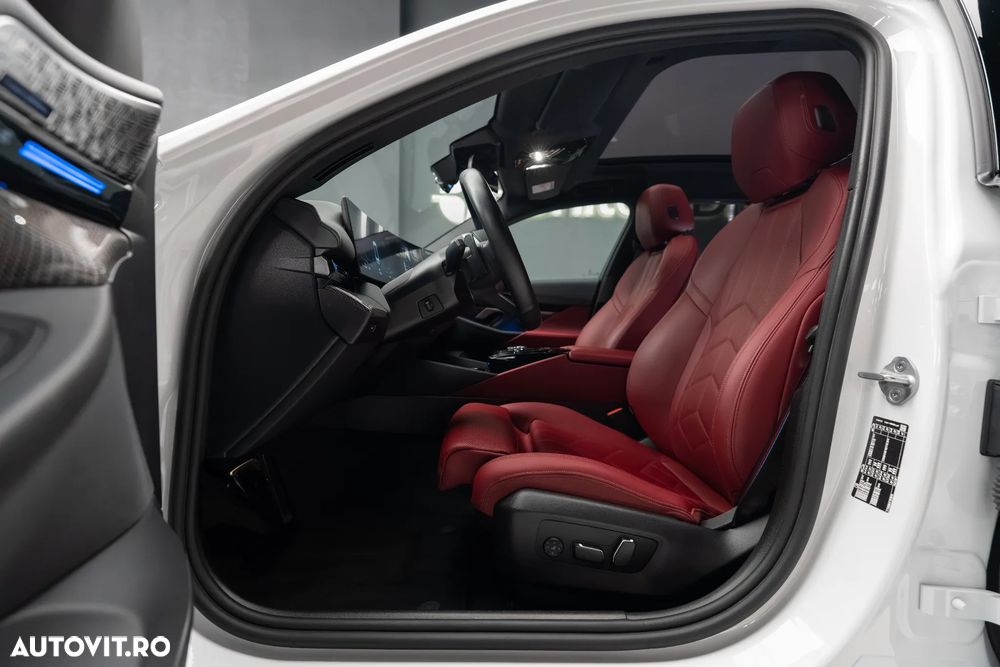 BMW Seria 5 520i AT MHEV - 14