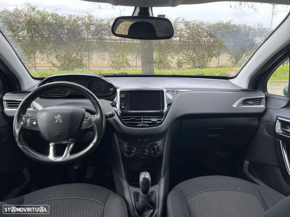 Peugeot 208 1.2 PureTech Style - 9
