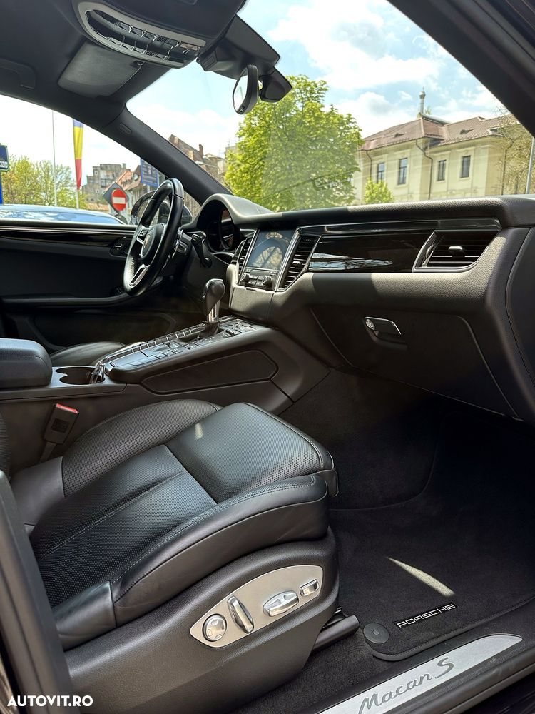 Porsche Macan S - 6