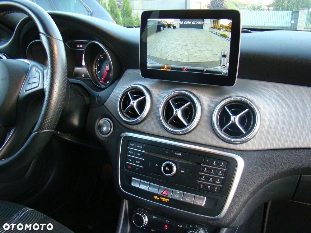 Mercedes-Benz CLA - 34