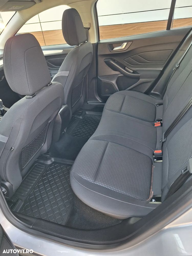 Ford Focus 1.5 EcoBlue Connected - 13