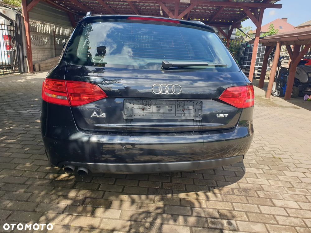 Audi A4 Avant 1.8 TFSI Attraction - 3