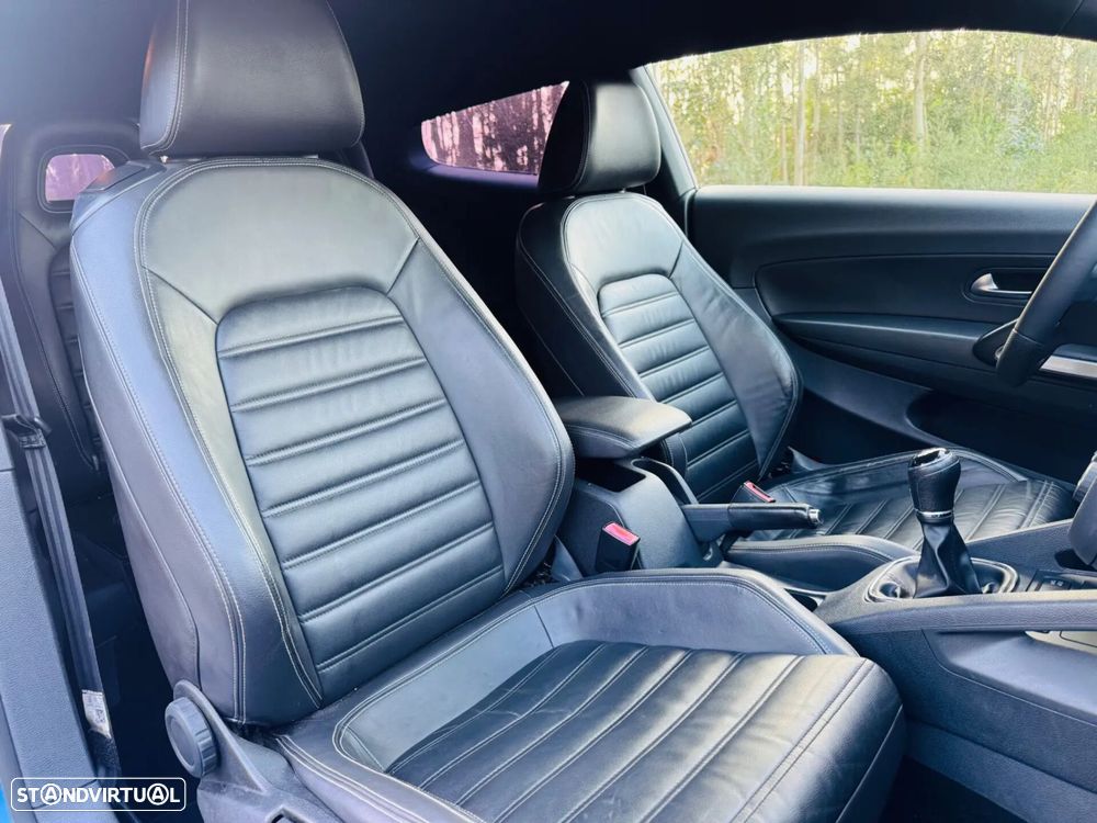 VW Scirocco 2.0 TDI Sport - 30