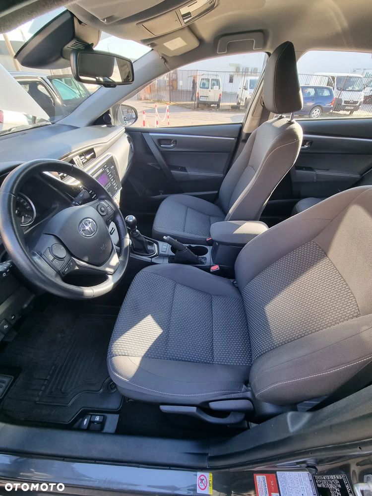 Toyota Corolla 1.6 Active - 9