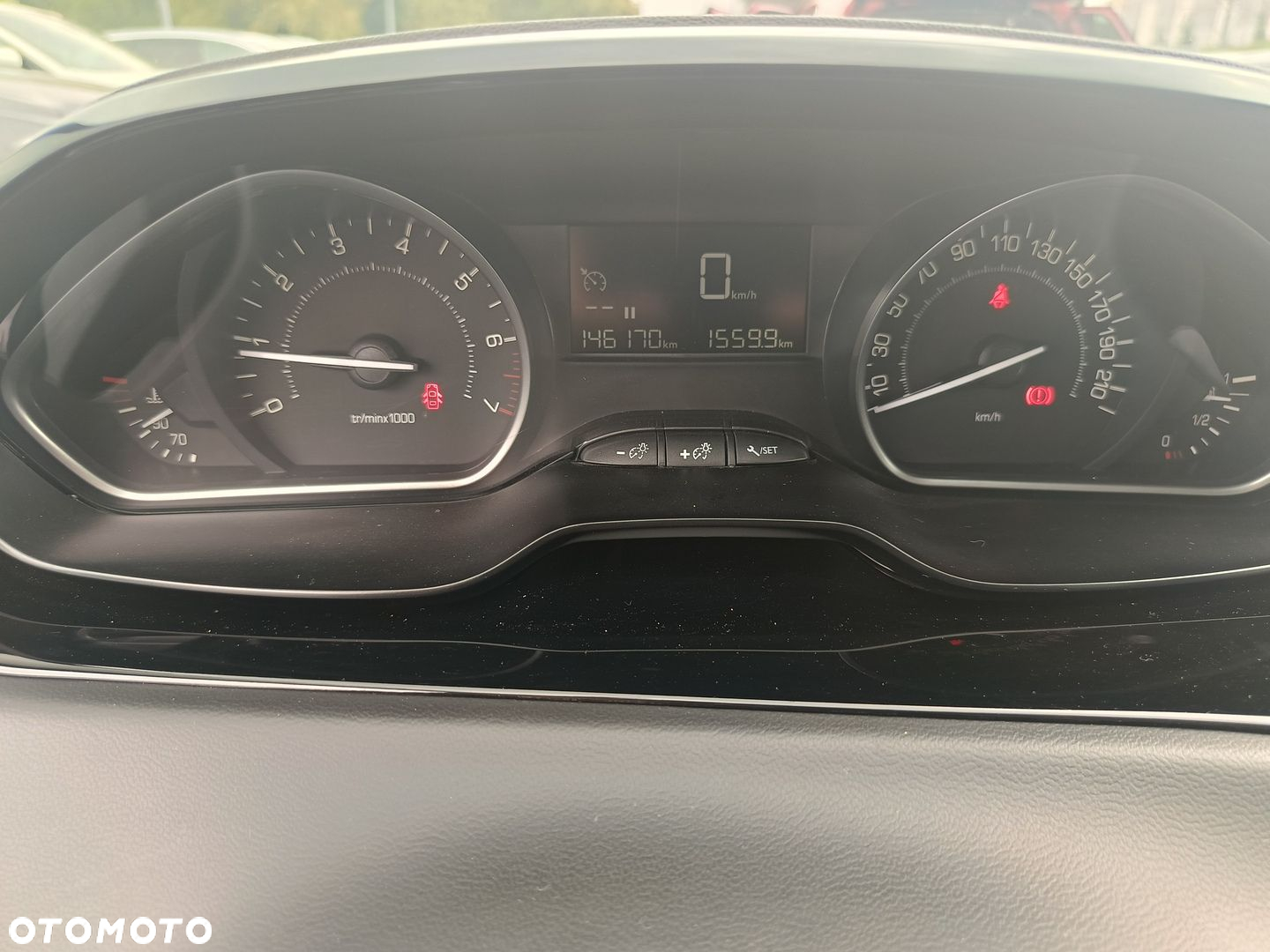 Peugeot 208 1.2 PureTech Active - 12
