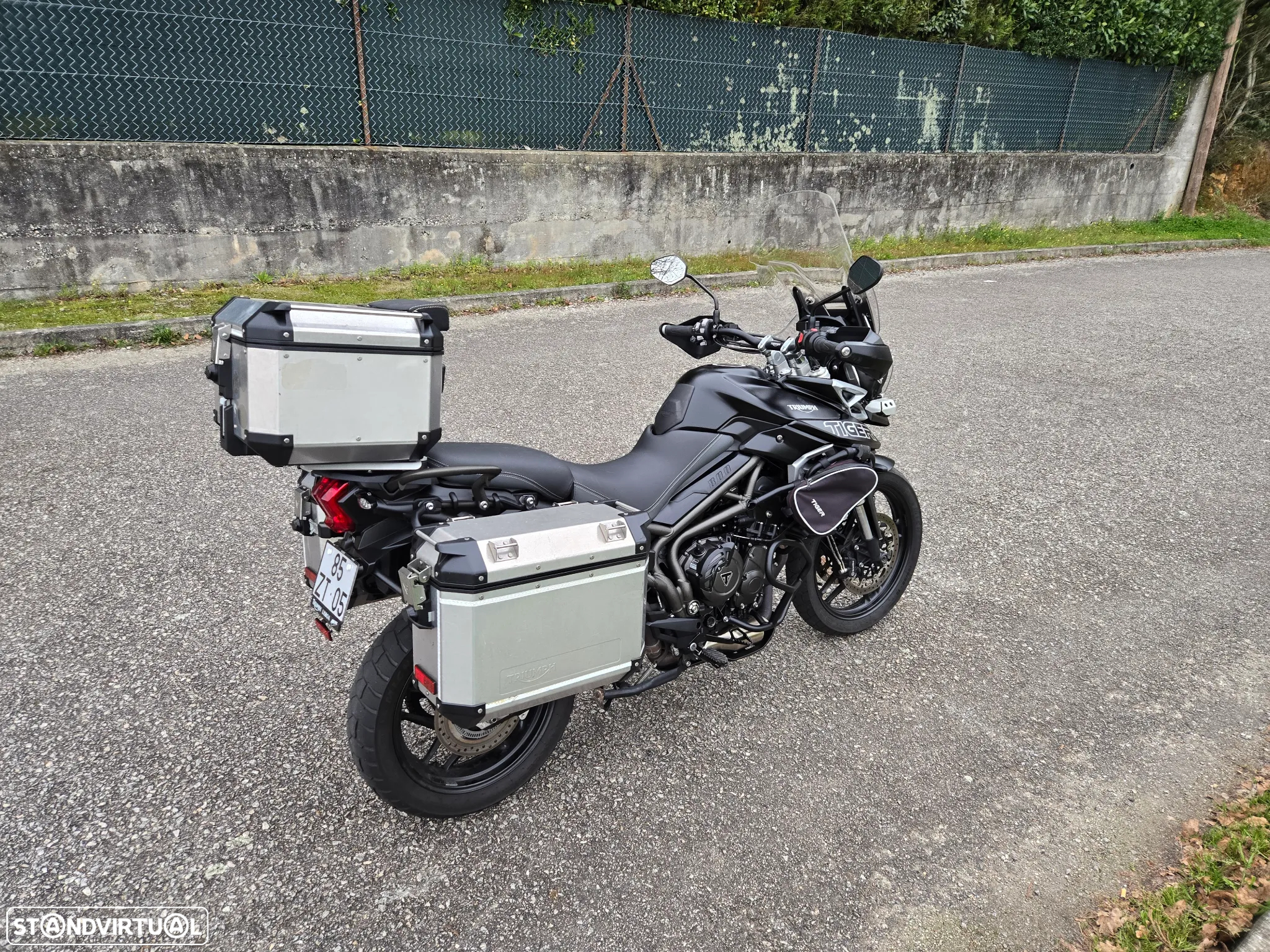 Triumph Tiger - 9