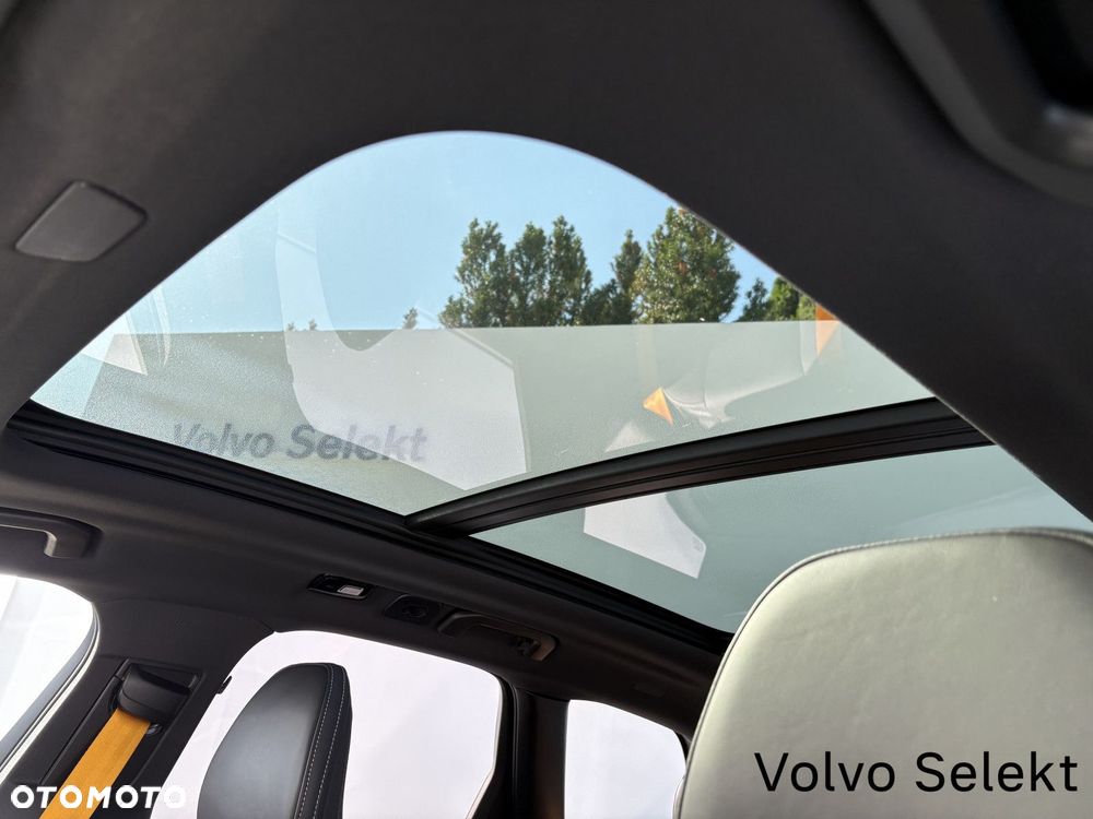 Volvo XC 60 - 22