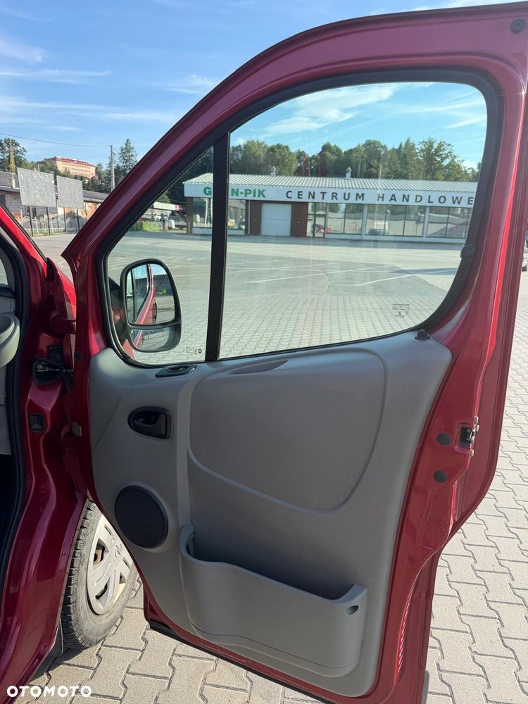 Opel Vivaro L2H1 2.9t - 13