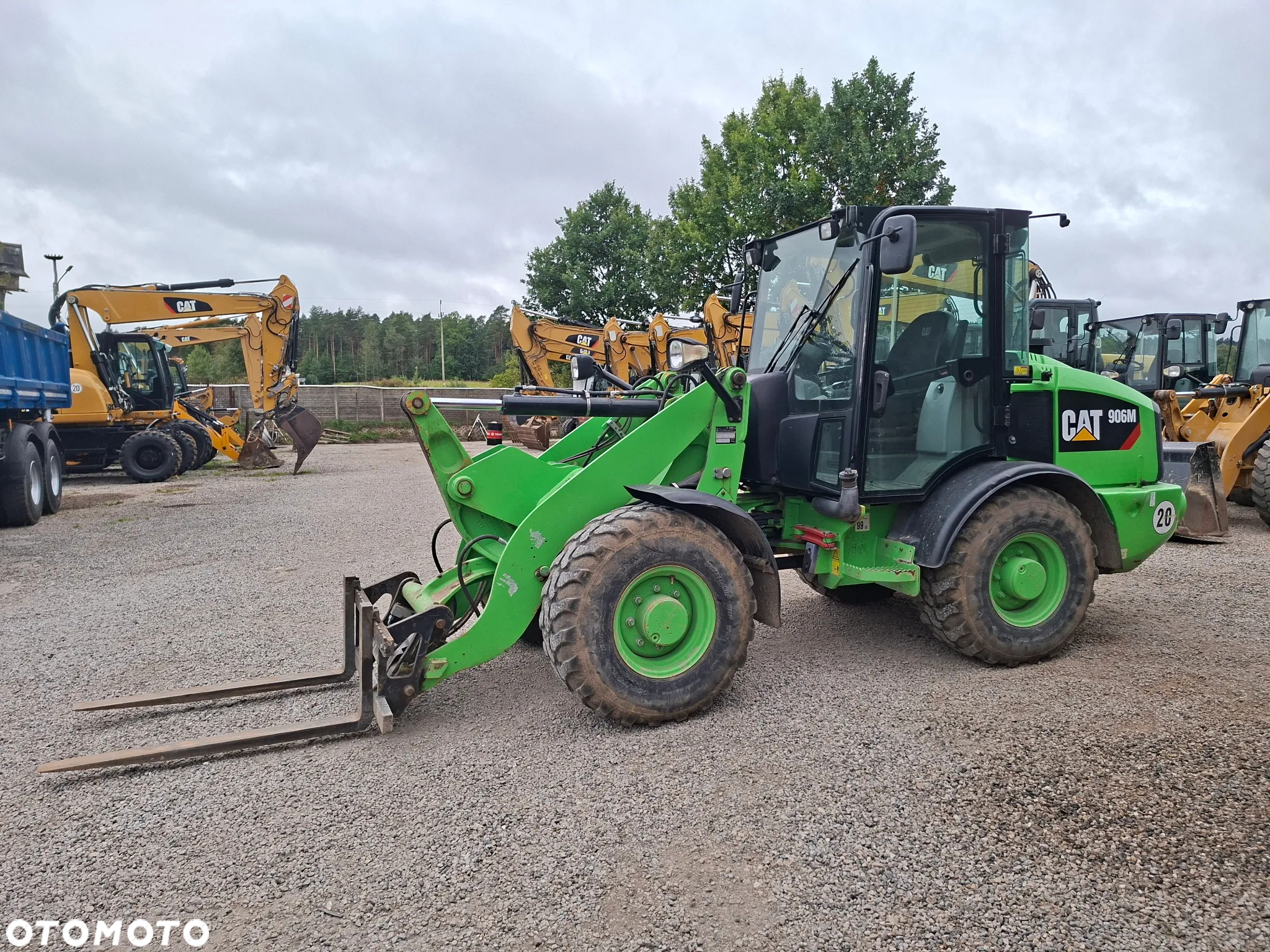 Caterpillar CAT 906 M - 10