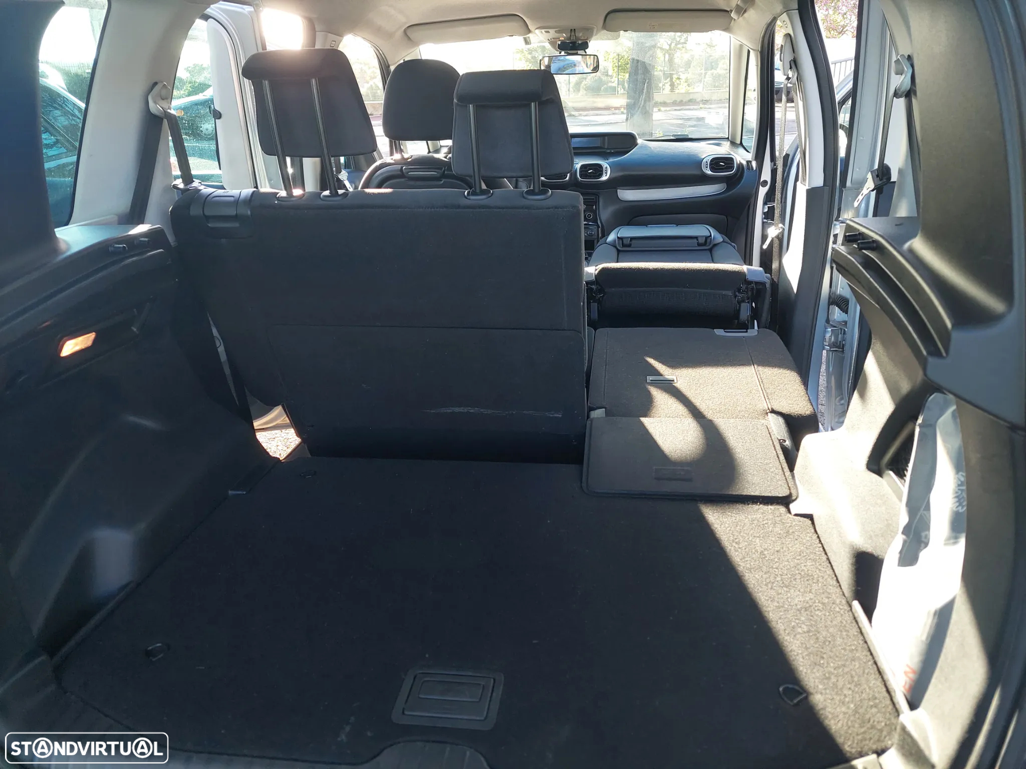 Citroën C3 Picasso 1.6 HDi Exclusive Airdream - 19
