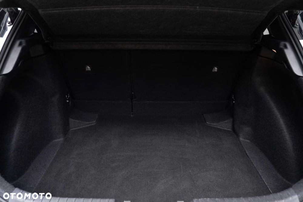 Toyota Corolla 1.8 GR Sport - 17