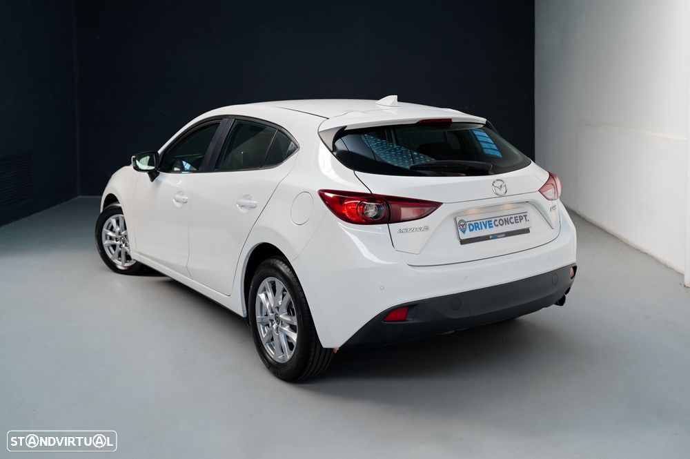 Mazda 3 Hatchback 1.5 Sky-D Excellence Navi - 13