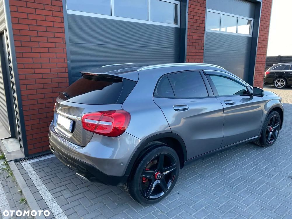 Mercedes-Benz GLA 200 CDI 7G-DCT Edition 1 - 2