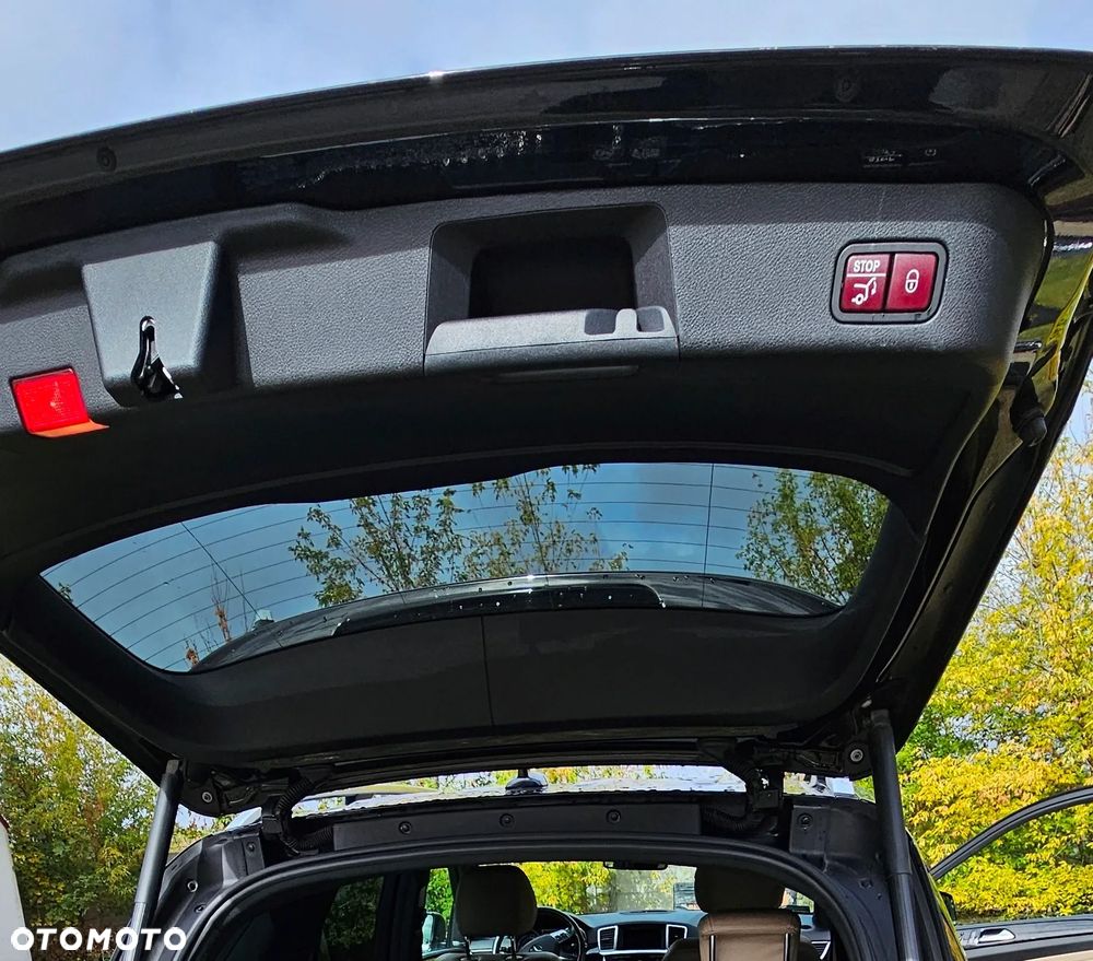 Mercedes-Benz ML - 17